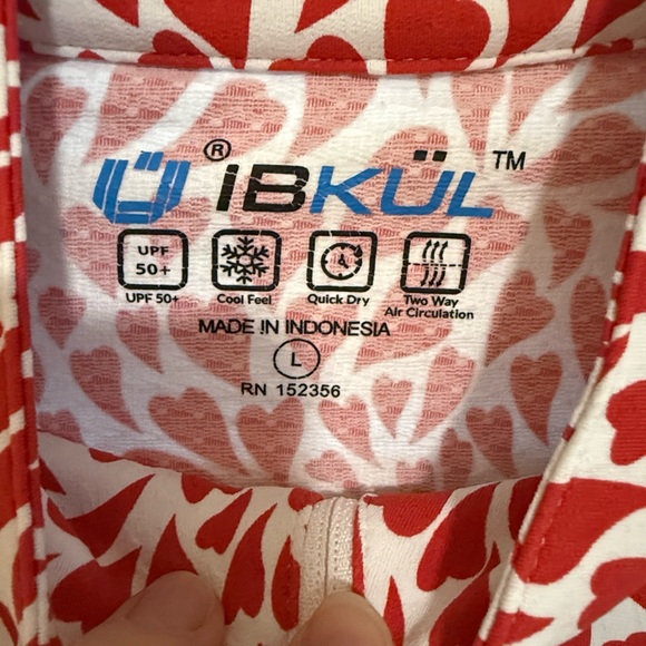 IBKUL Red and White Heart Pattern Top - Picture 2 of 5